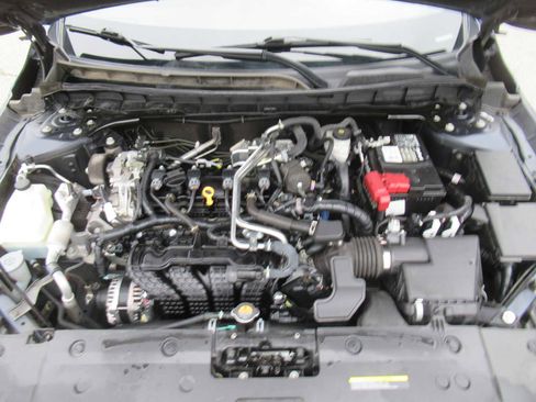 Used 2023 Nissan Altima 2.5 SR image 11