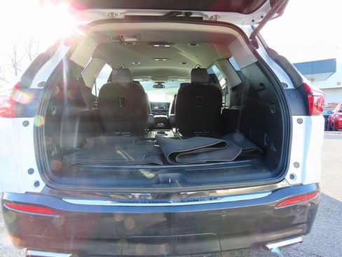 Used 2020 Buick Enclave Essence w/ Sport Touring Edition image 18