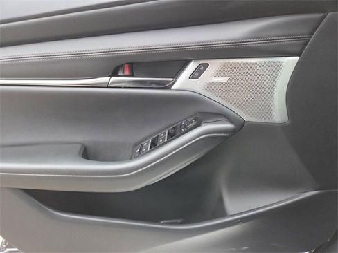 New 2026 MAZDA MAZDA3 2.5 S Premium image 18