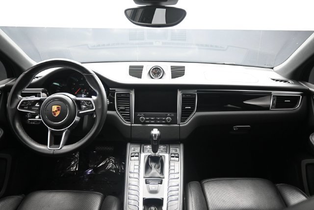 Used 2018 Porsche Macan GTS AWD/4WD image 20