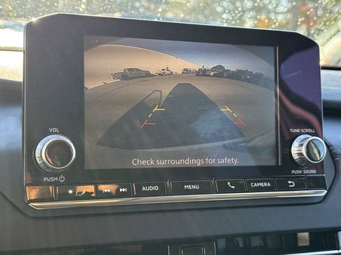 Used 2022 Mitsubishi Outlander ES image 36