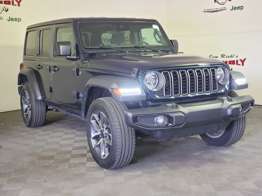Used 2025 Jeep Wrangler Unlimited Sport S 4xe w/ Convenience Group AWD/4WD image 2