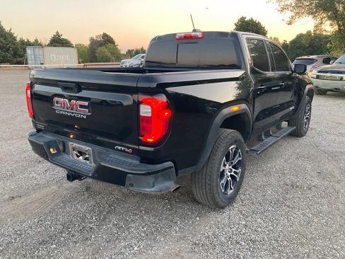 Used 2025 GMC Canyon AT4 AWD/4WD image 7
