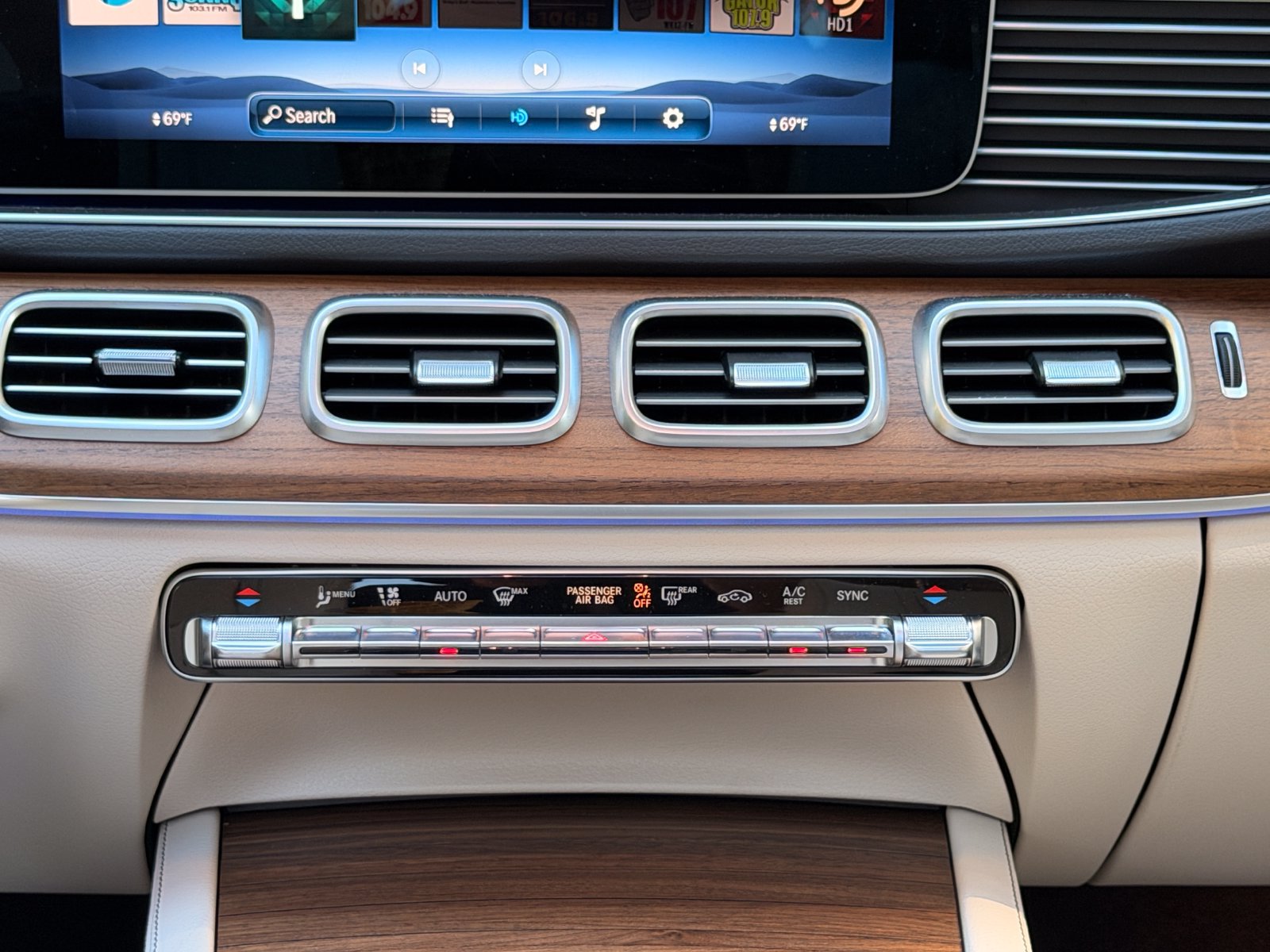 Certified 2026 Mercedes-Benz GLE 450 4MATIC image 25