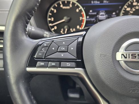Used 2020 Nissan Altima 2.5 SV FWD image 24