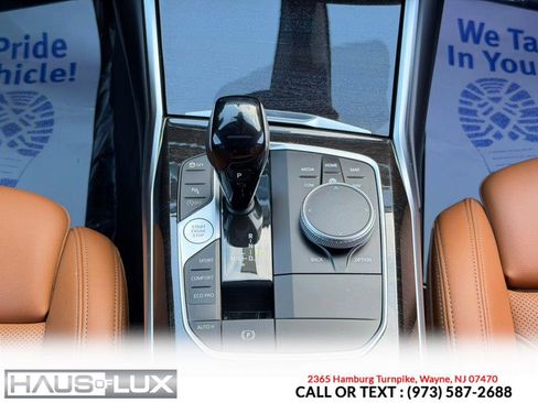 Used 2022 BMW 330i xDrive Sedan w/ M Sport Package AWD/4WD image 25