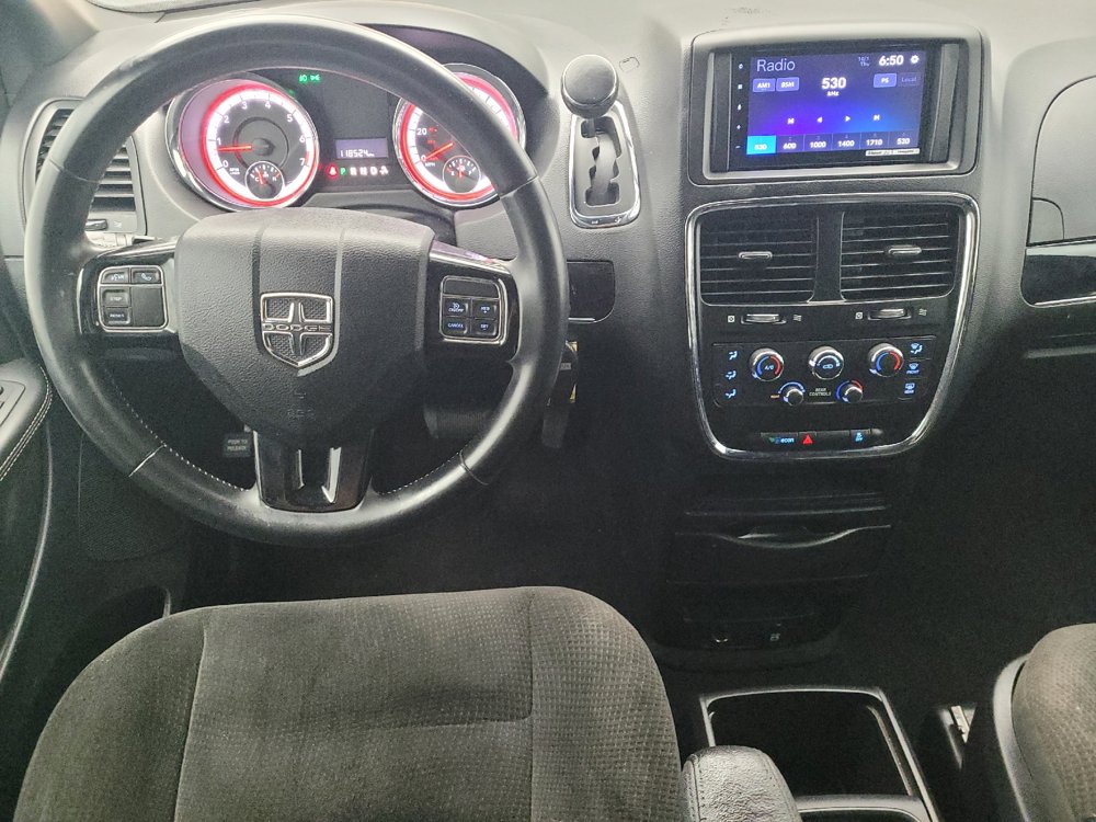 Used 2018 Dodge Grand Caravan SE FWD image 22