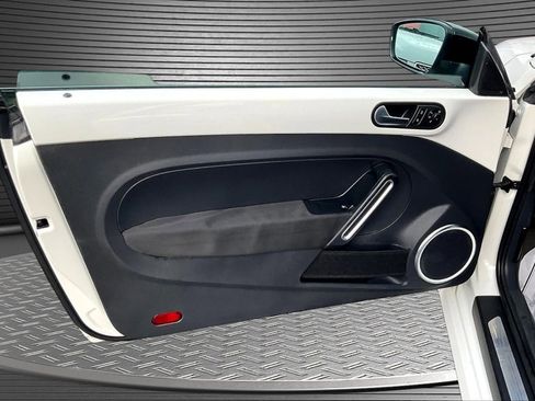 Used 2012 Volkswagen Beetle Turbo image 19