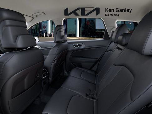New 2026 Kia Sportage EX FWD image 18