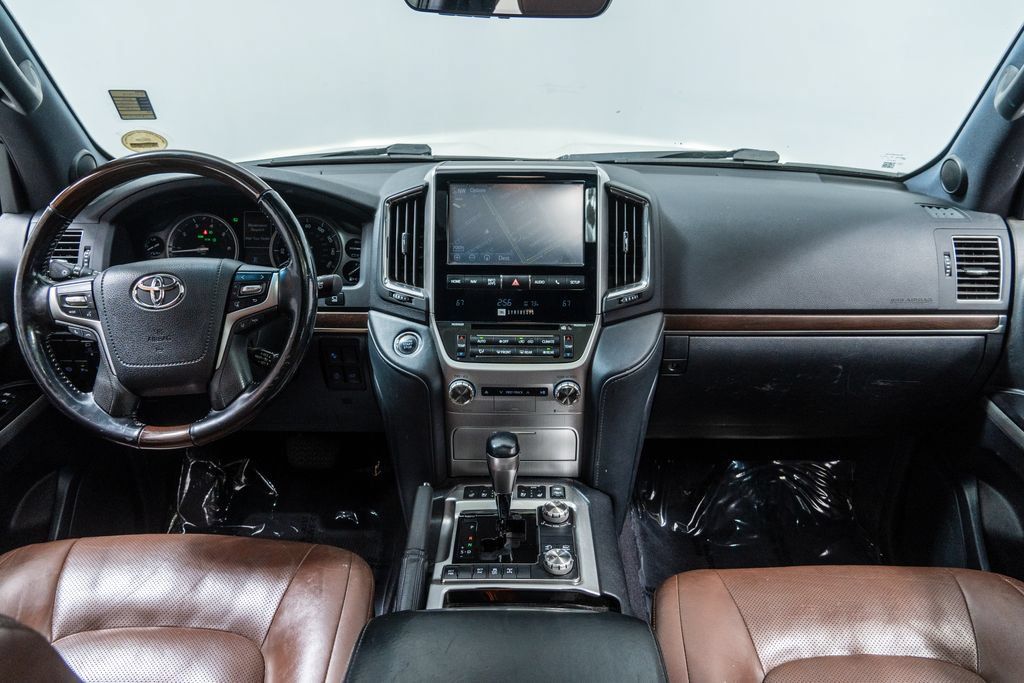 Used 2018 Toyota Land Cruiser w/ Carpet Mat Package AWD/4WD image 21