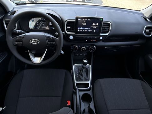 New 2026 Hyundai Venue SE FWD image 22