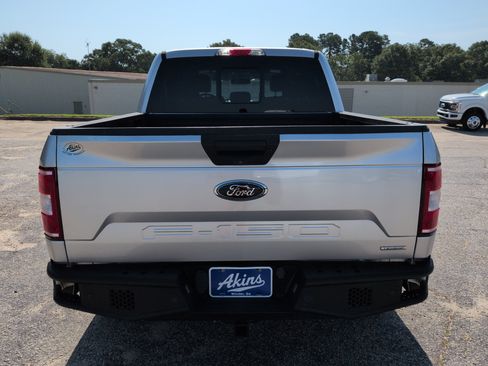 Used 2019 Ford F150 XLT w/ Equipment Group 302A Luxury RWD image 4