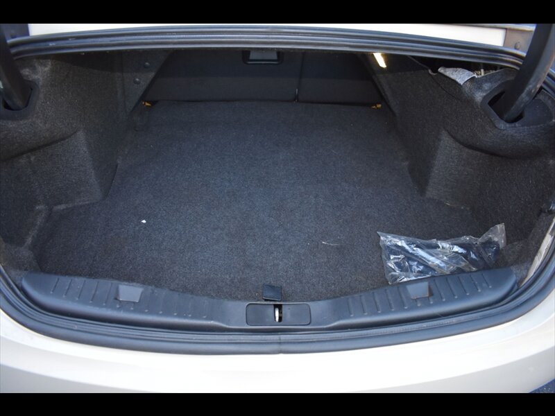 Used 2014 Lincoln MKZ w/ Equipment Group 102A Reserve FWD image 24
