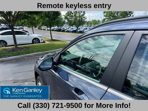 Used 2025 Hyundai Kona Limited AWD/4WD image 24