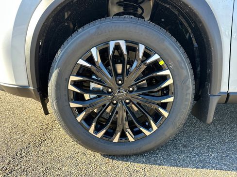 New 2026 Nissan Rogue SV image 11