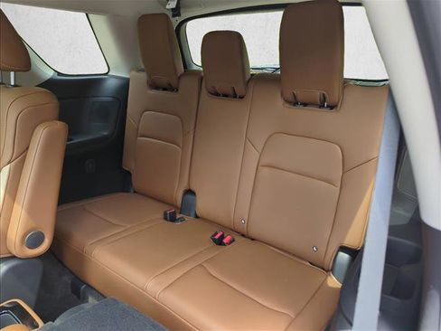 New 2026 Nissan Pathfinder Platinum AWD/4WD image 17