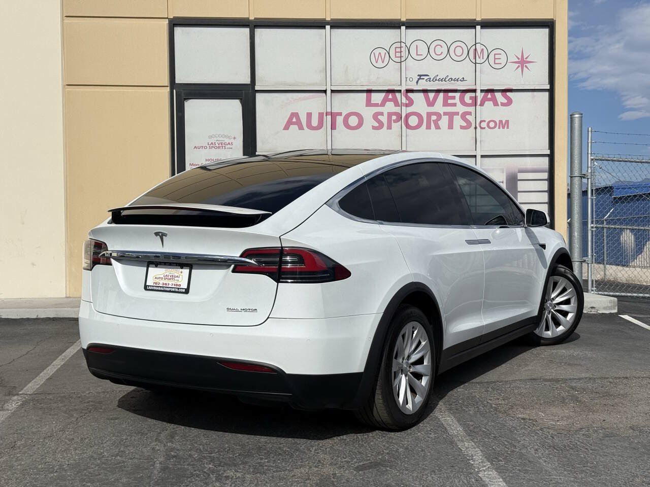 Used 2020 Tesla Model X Performance AWD/4WD image 10