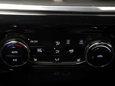 Certified 2026 Chevrolet Trax ACTIV w/ Driver Confidence Package image 10