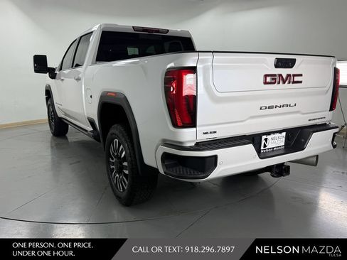 Used 2024 GMC Sierra 3500 Denali w/ Denali Reserve Package AWD/4WD image 9