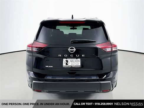 Certified 2025 Nissan Rogue SV w/ SV Premium Package image 6