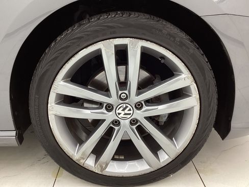 Used 2018 Volkswagen Passat 2.0T R-Line FWD image 45