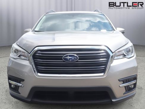 Used 2019 Subaru Ascent Limited w/ Popular Package #3 AWD/4WD image 2