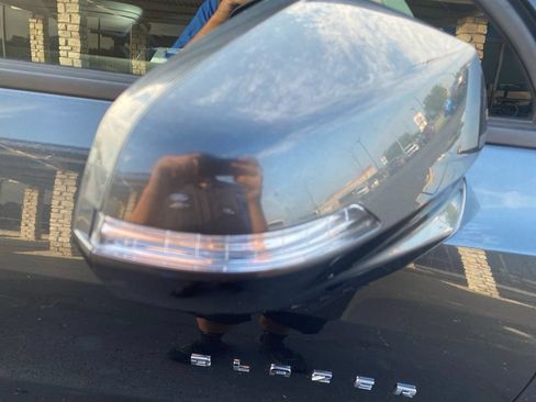 Used 2019 Chevrolet Blazer LT FWD image 45