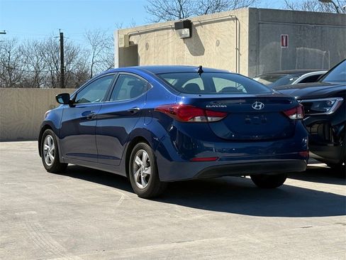 Used 2015 Hyundai Elantra SE image 7