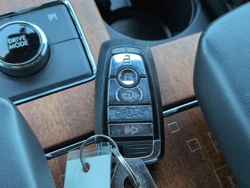 Used 2022 Lincoln Navigator L Black Label AWD/4WD image 30