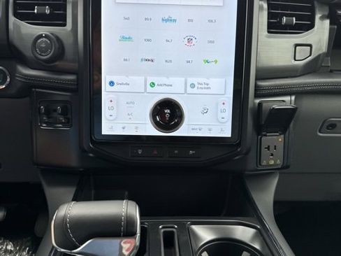 New 2025 Ford F150 Lightning Flash image 31