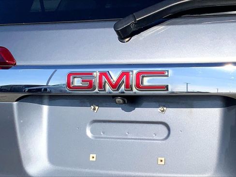 Used 2020 GMC Acadia SLT w/ Premium Package image 28