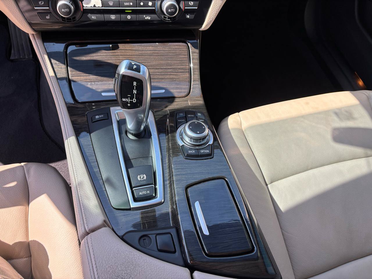 Used 2011 BMW 528i Sedan RWD image 18
