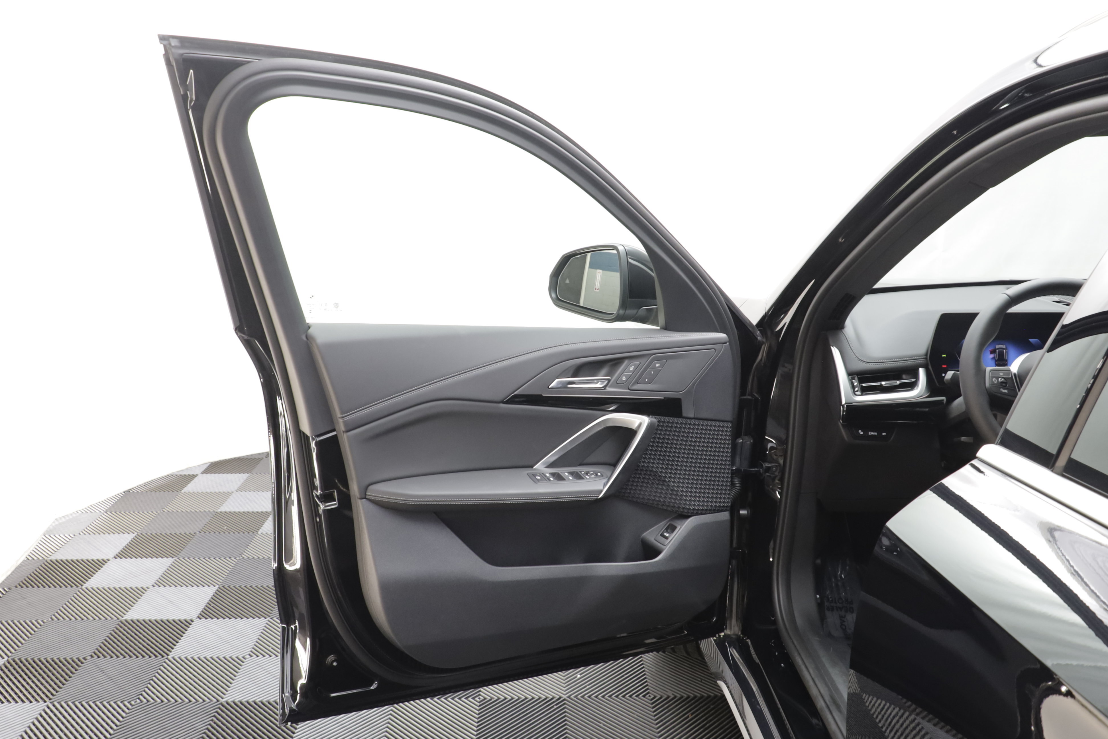 New 2027 BMW X1 xDrive28i AWD/4WD image 6