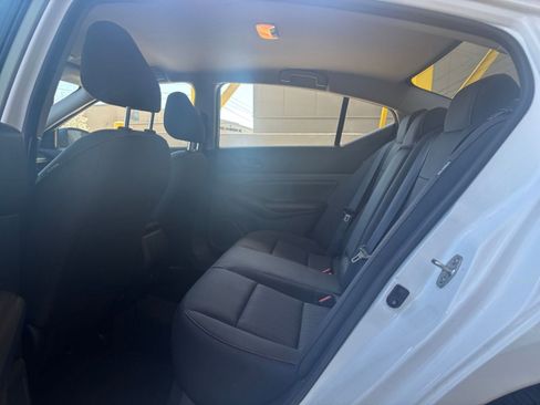 Used 2025 Nissan Altima 2.5 SV FWD image 24