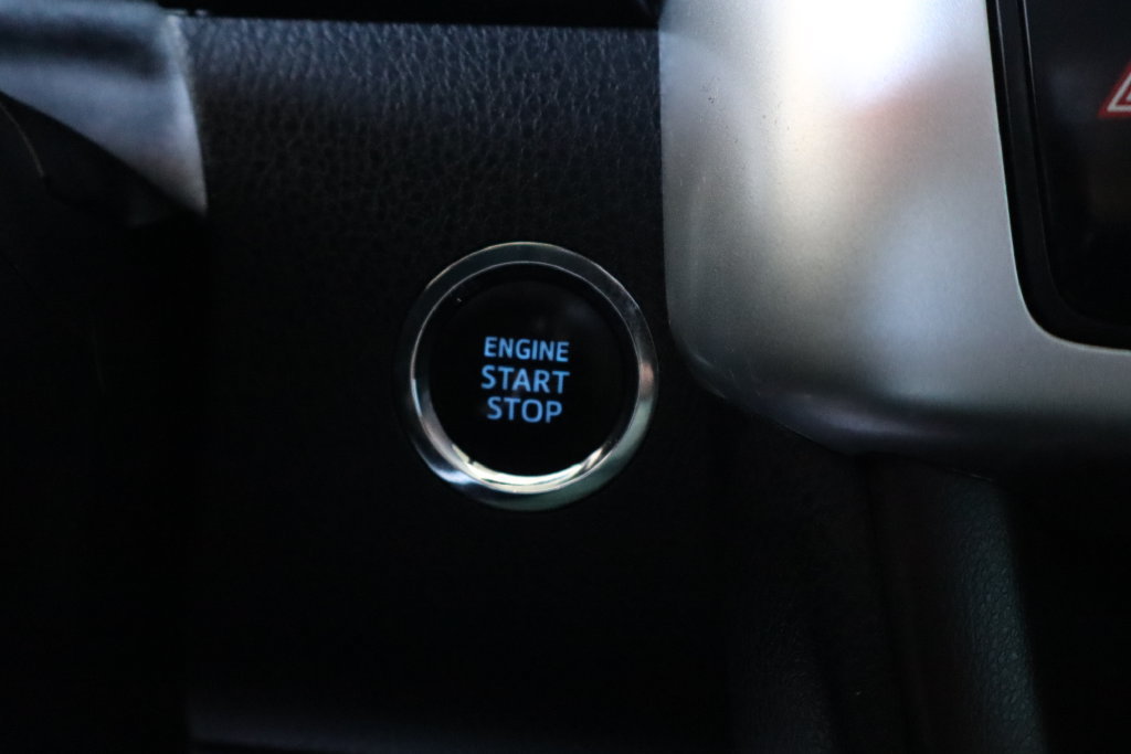 Used 2015 Toyota Highlander XLE AWD/4WD image 23