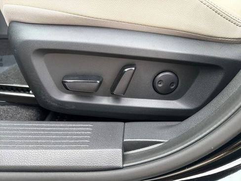 Certified 2023 Nissan Rogue SL w/ SL Premium Package image 16