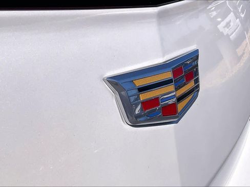 Used 2019 Cadillac XTS Luxury image 9