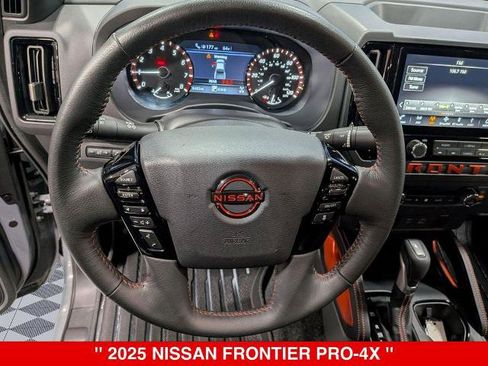 Certified 2025 Nissan Frontier PRO-4X AWD/4WD image 17