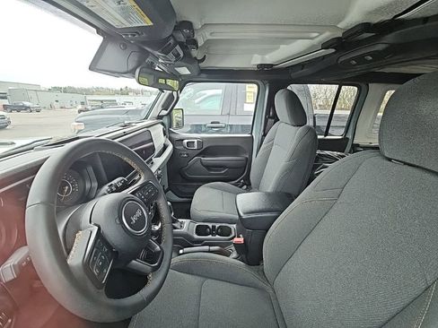 Used 2024 Jeep Wrangler Sport S image 10