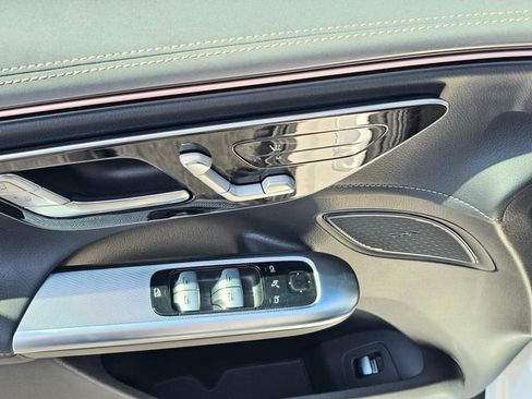 New 2026 Mercedes-Benz EQE 320 4MATIC SUV image 22