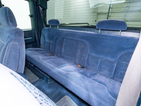 Used 1997 Chevrolet Silverado 1500 4x4 Extended Cab w/ Preferred Equipment Group 2 image 12