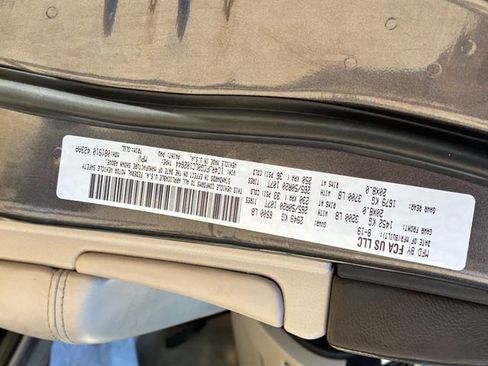 Used 2020 Jeep Grand Cherokee Overland image 15