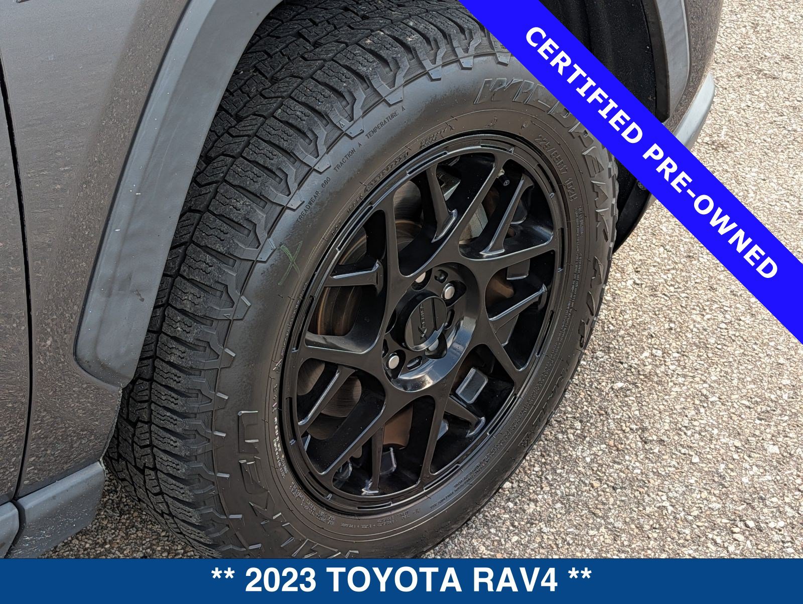 Used 2023 Toyota RAV4 XLE FWD image 13