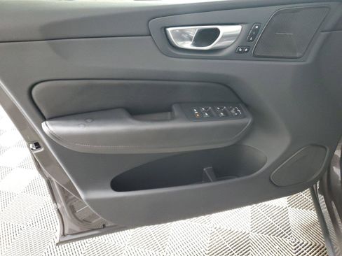 Used 2024 Volvo XC60 B5 Plus w/ Protection Package Premier AWD/4WD image 18