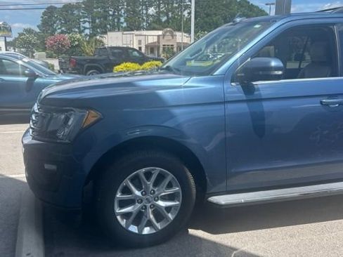Used 2020 Ford Expedition XLT w/ Equipment Group 202A RWD image 1