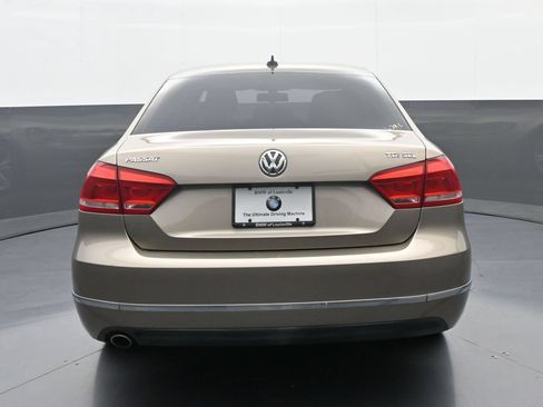 Used 2015 Volkswagen Passat TDI SEL Premium FWD image 6