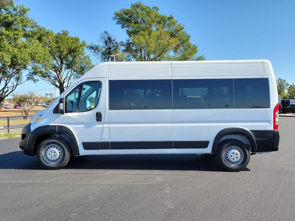 New 2024 RAM ProMaster 2500 w/ Convenience Group FWD image 3