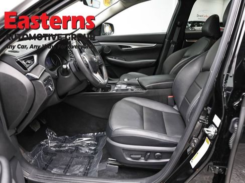 Used 2023 INFINITI QX50 Pure AWD/4WD image 13