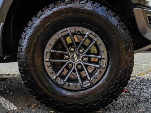 Used 2020 Ford F150 Raptor w/ Equipment Group 802A Luxury image 26