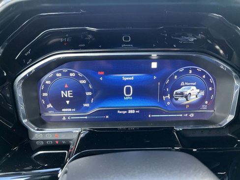 Used 2023 Chevrolet Silverado 1500 ZR2 w/ Technology Package image 12